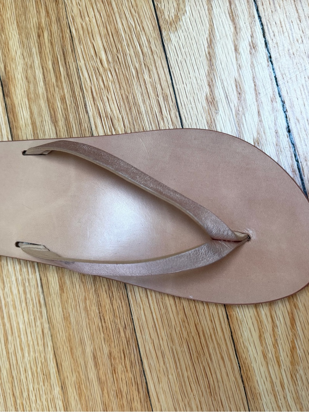 beek NWOT Seabird Flip Flop Honey/Platinum Leather Sandals Women’s Size 9 - Picture 4 of 9